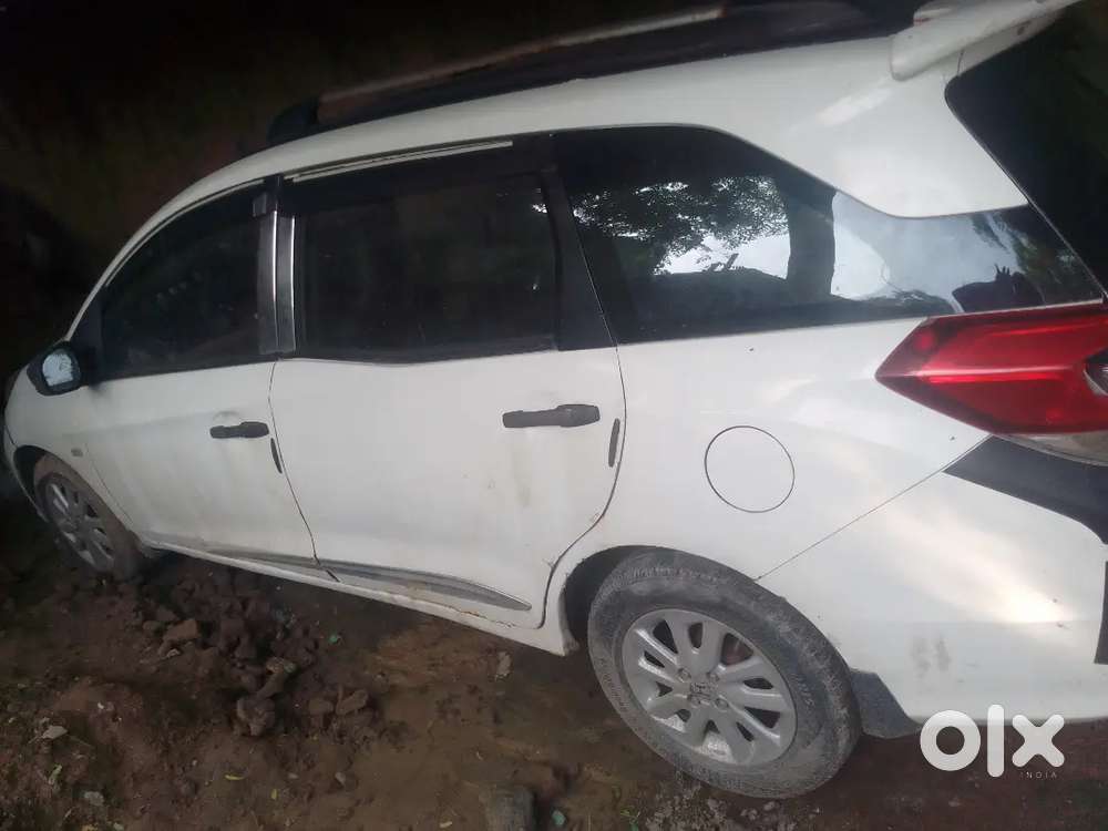 Honda Mobilio 2014