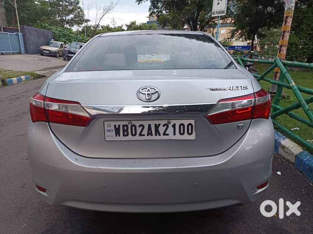 Toyota Corolla Altis 1.8 Sport, 2016, Petrol