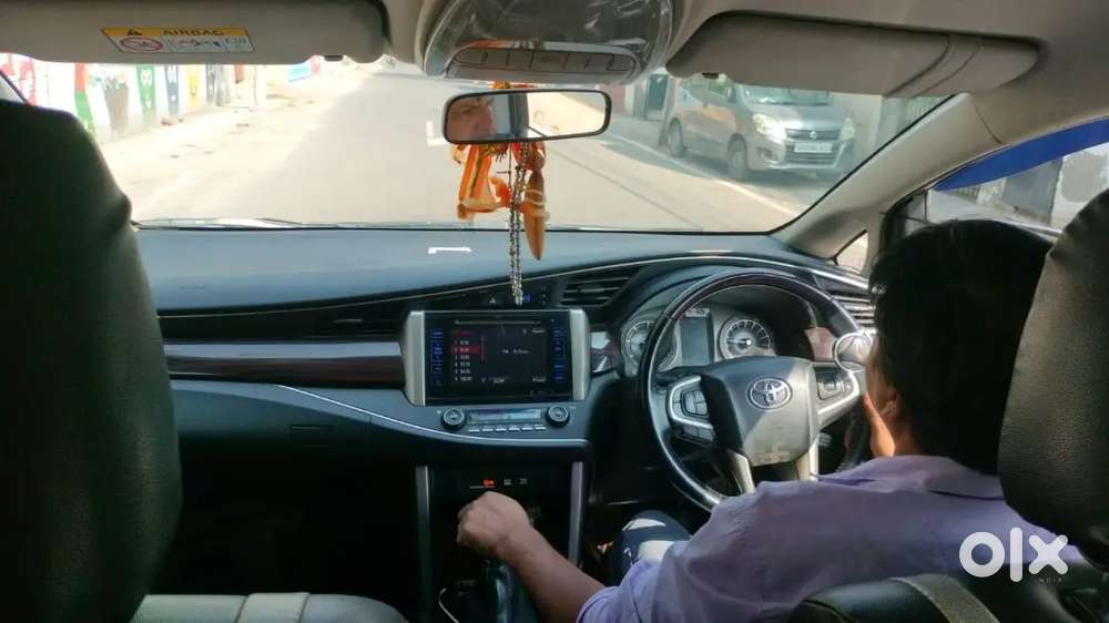 Toyota Innova Crysta 2019