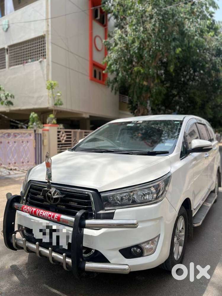 Toyota Innova Crysta 2.4 G Mt, 2017, Diesel