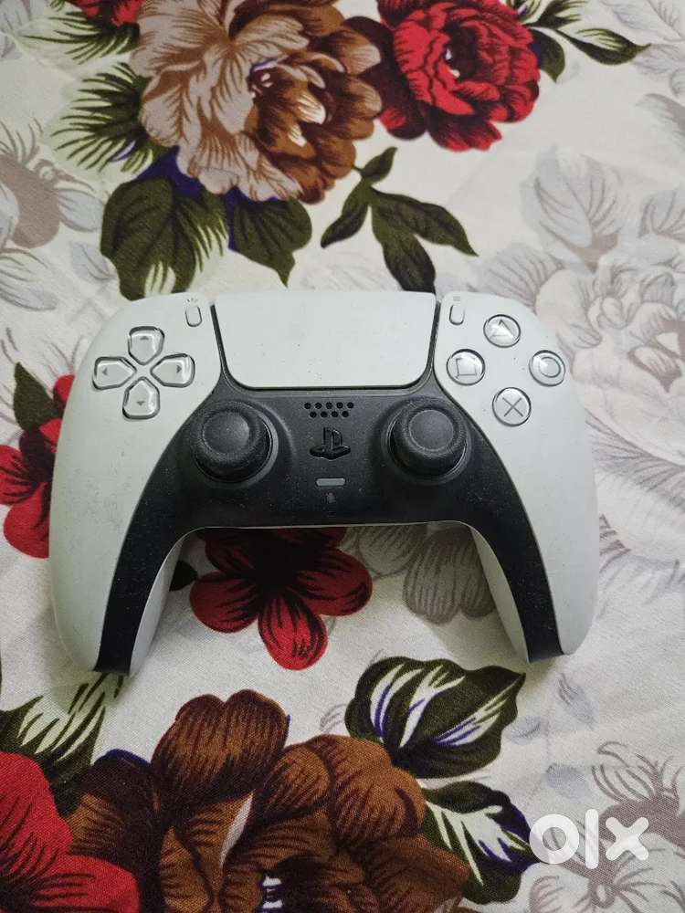 Mint Condition Sony Dual Sense Wireless Controller