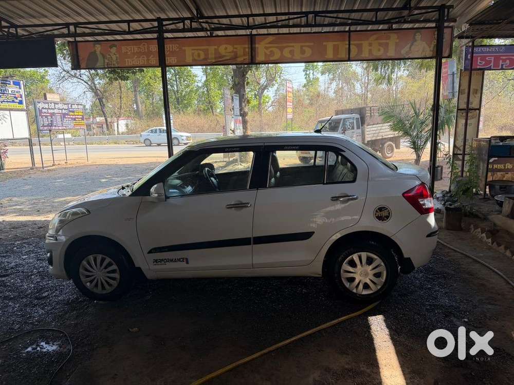 Maruti Suzuki Dzire Petrol 82000 Km Driven
