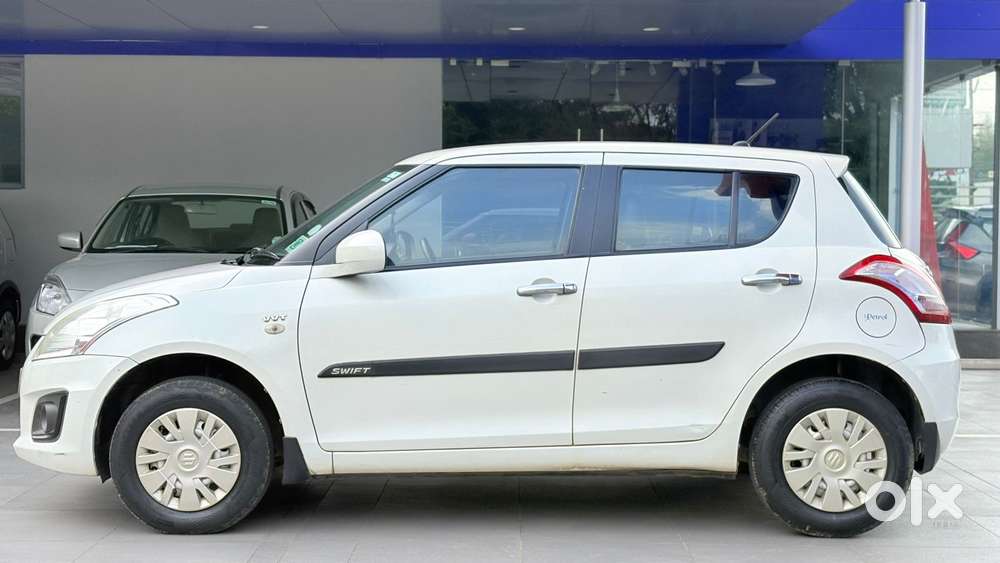 Maruti Suzuki Swift 1.2 Lxi (o), 2015, Petrol