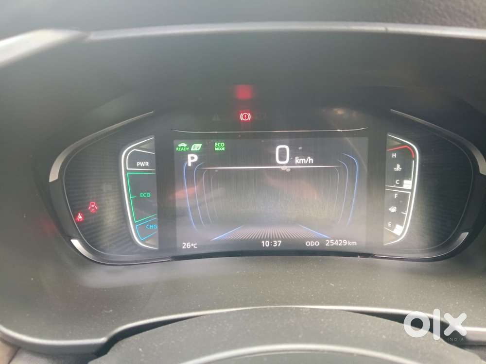 Maruti Suzuki Grand Vitara 1.5 Alpha Plus Intelligent Hybrid Ecvt, 2..