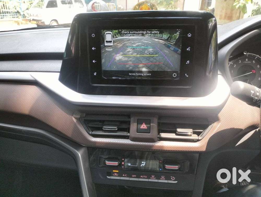 Maruti Suzuki Brezza 1.5 Zxi Smart Hybrid, 2023, Petrol