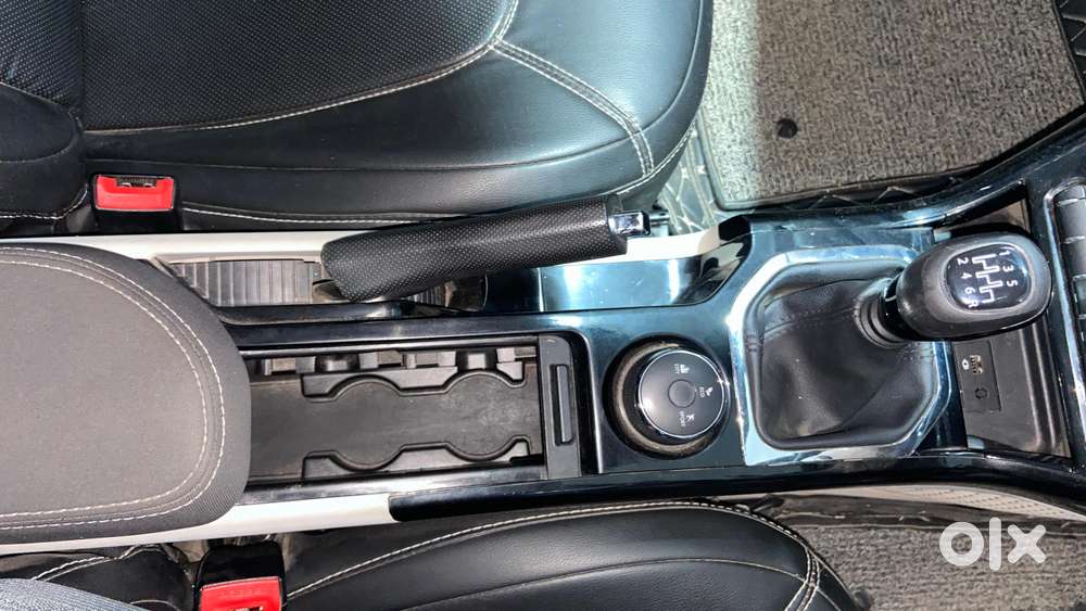 Tata Nexon 1.2 Revotron Xz Plus Premium, 2021, Petrol