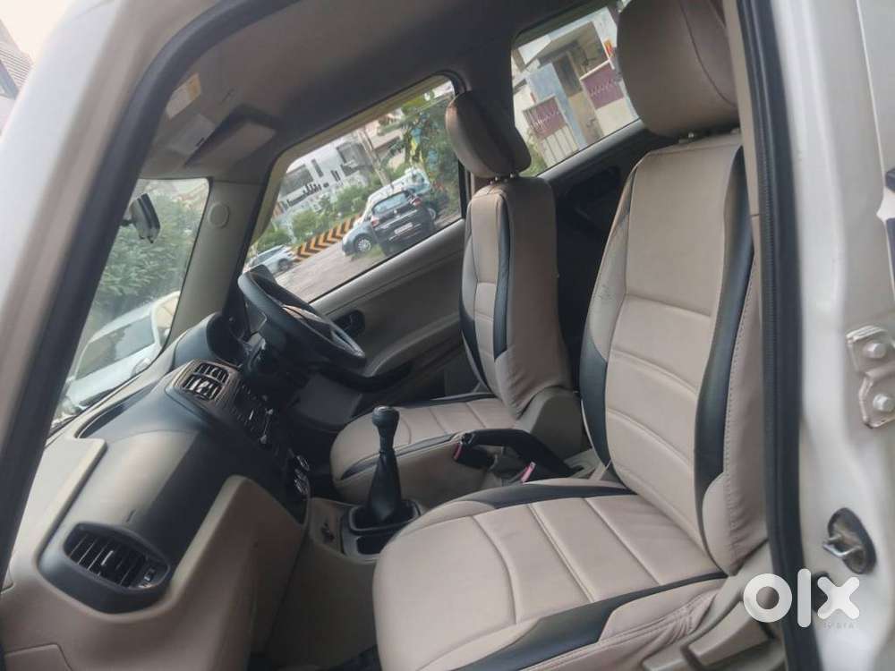 Mahindra Tuv 300 T6 Plus, 2019, Diesel