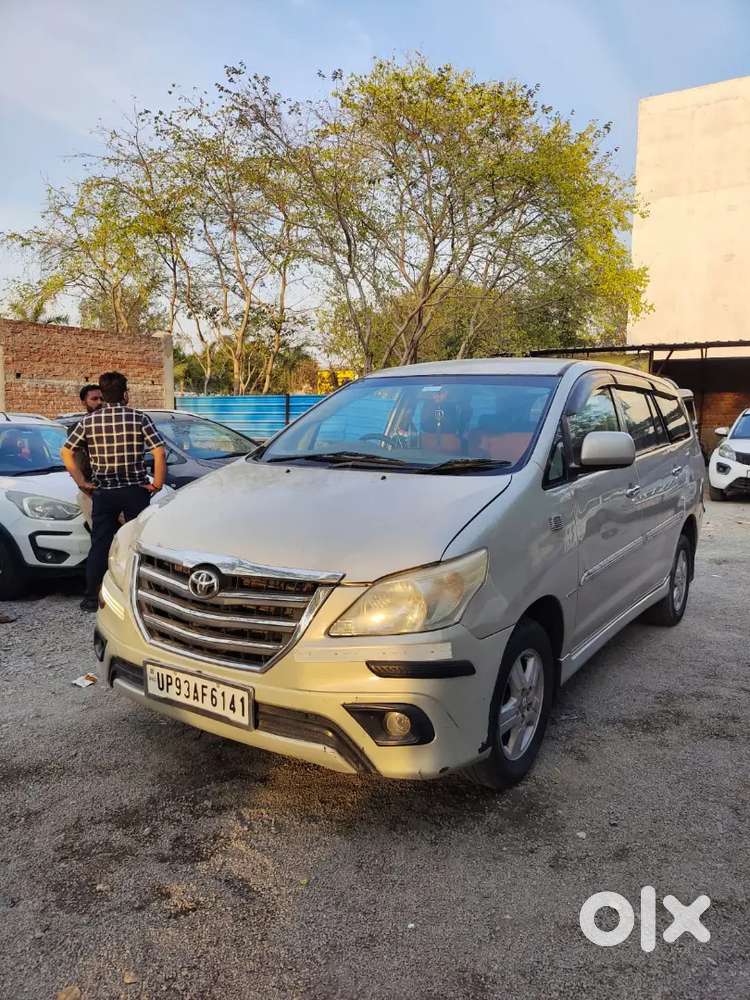 Toyota Innova 2014 Diesel Well Maintained