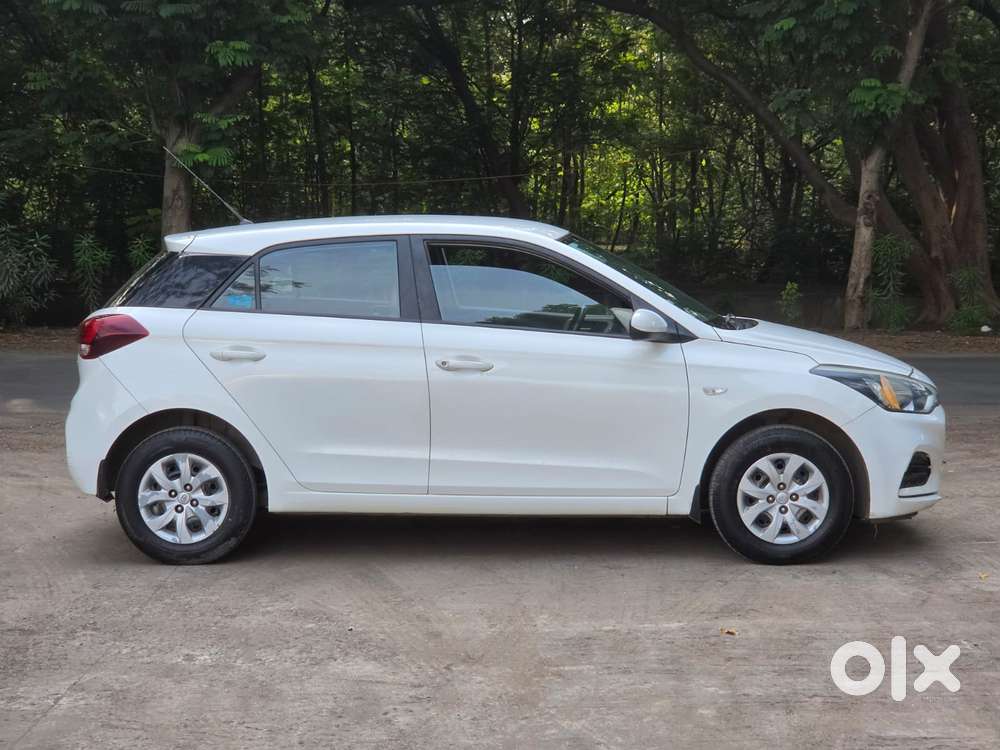 Hyundai I20 Sportz Plus, 2019, Cng & Hybrids