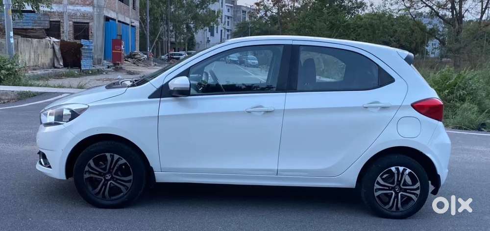 Tata Tiago 1.2 Revotron Xta, 2019, Petrol