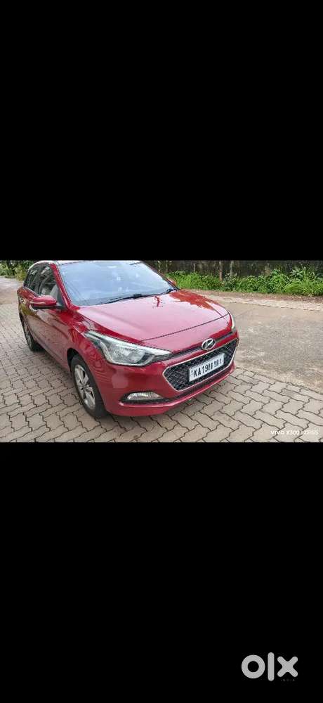Hyundai I20 Asta 1.4 2015 (top End) At 5.85 Lacs