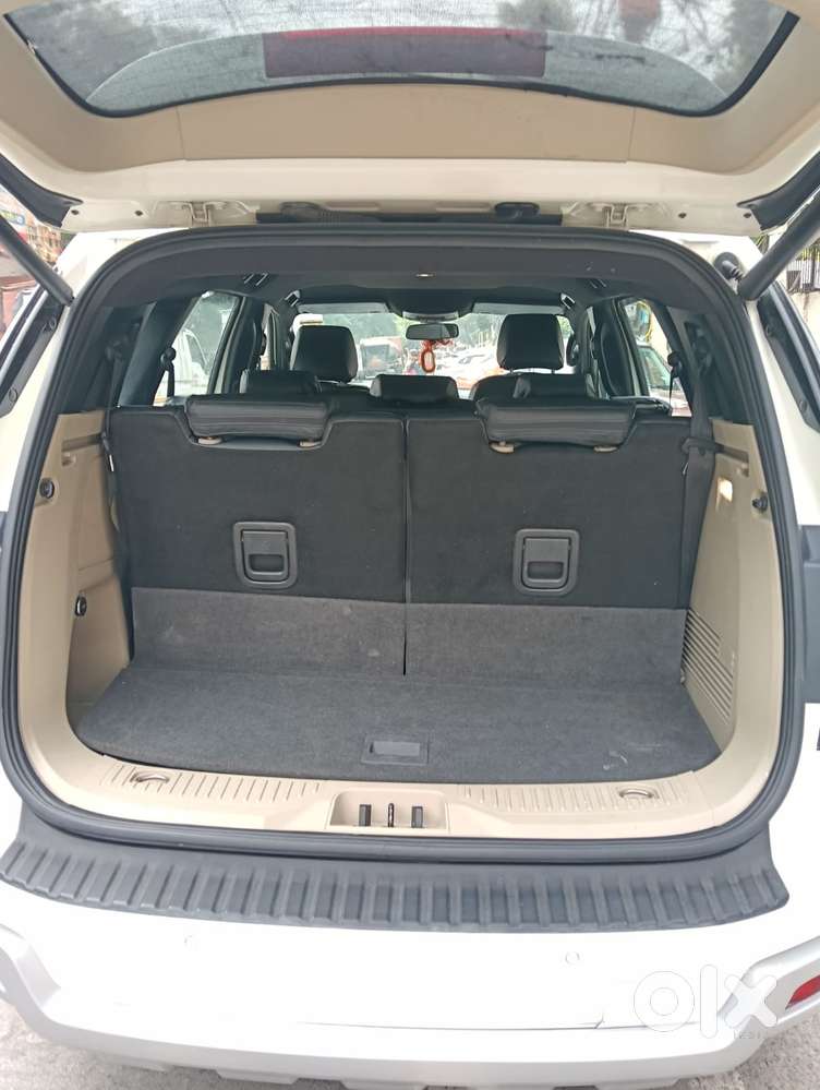 Ford Endeavour 2.2 Titanium 4x2 Mt, 2018, Diesel