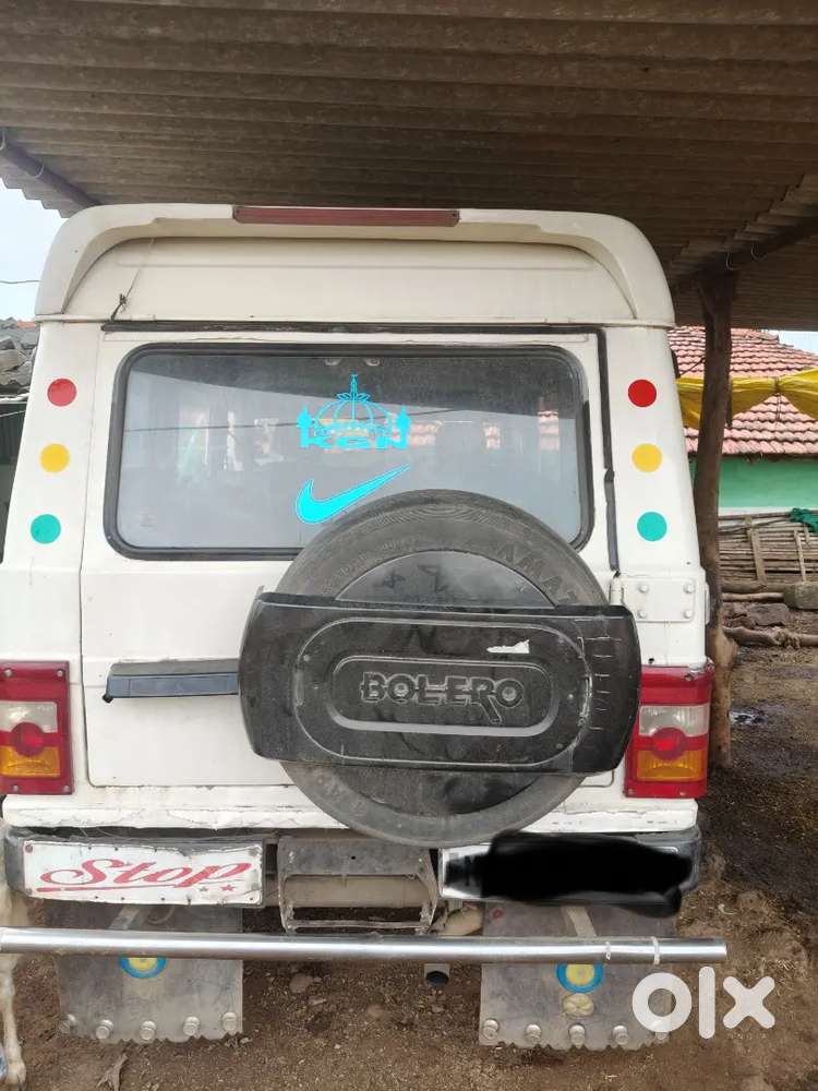 Mahindra Bolero Neo Plus 2012