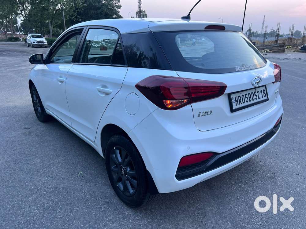 Hyundai Elite I20 Sportz (o) 1.4, 2020, Petrol