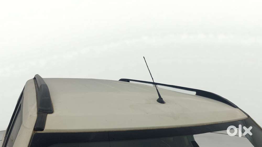 Mahindra Tuv 300 Mhawk100 T8, 2015, Diesel