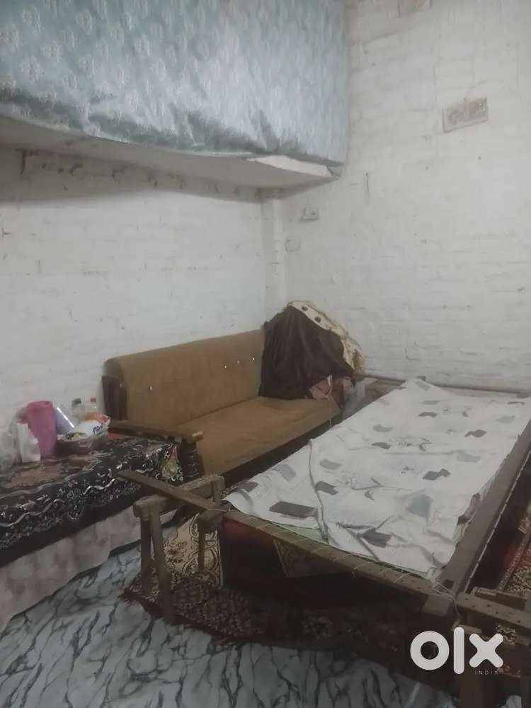 Mujhe Apna Ghar Bachna Hai