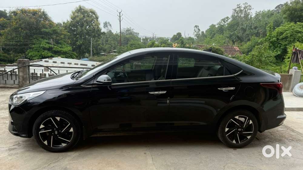 Hyundai Verna 2022 Petrol Manual