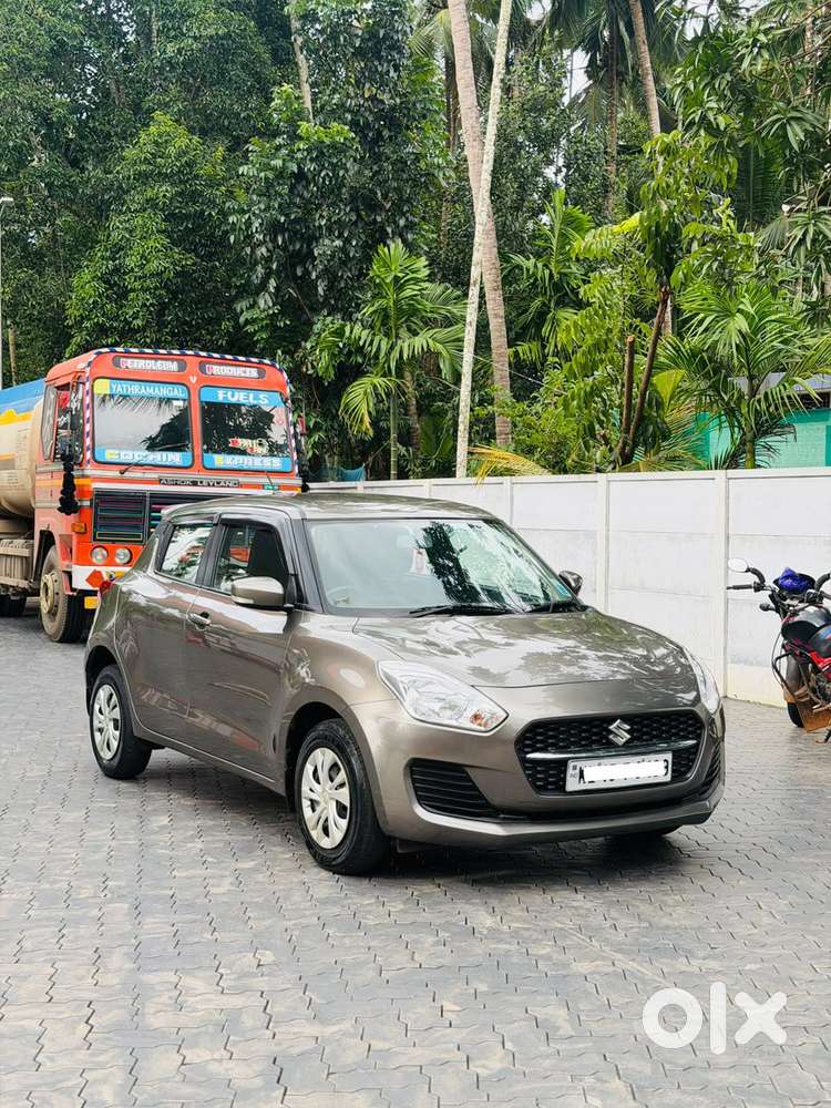 Maruti Suzuki Swift Vxi Ags, 2019, Petrol