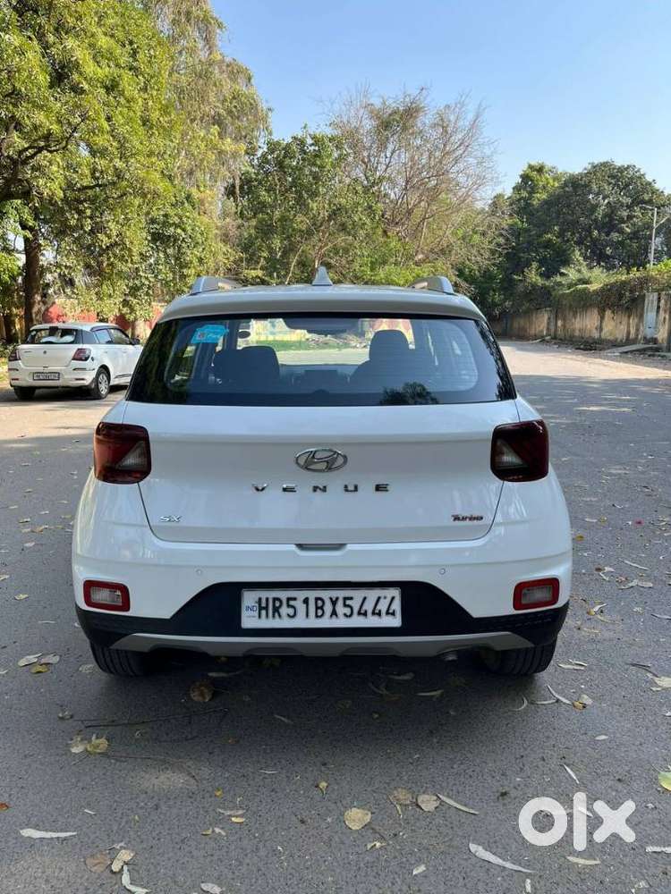 Hyundai Venue 1.0 Sx (o) Turbo Dct, 2019, Petrol