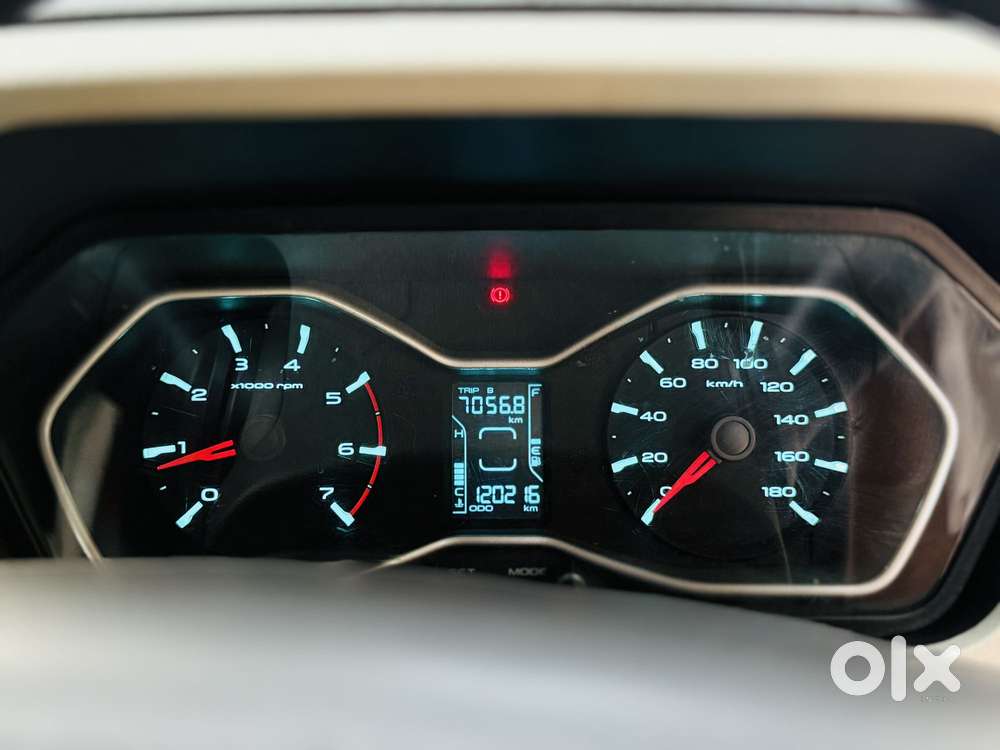 Mahindra Scorpio S10 7 Seater, 2015, Diesel