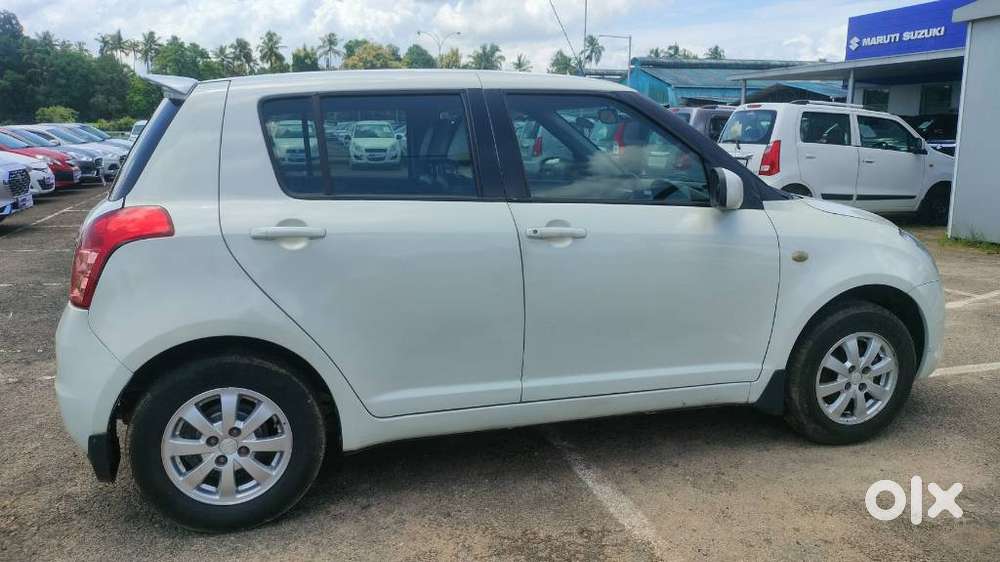 Maruti Suzuki Swift, 2010, Petrol