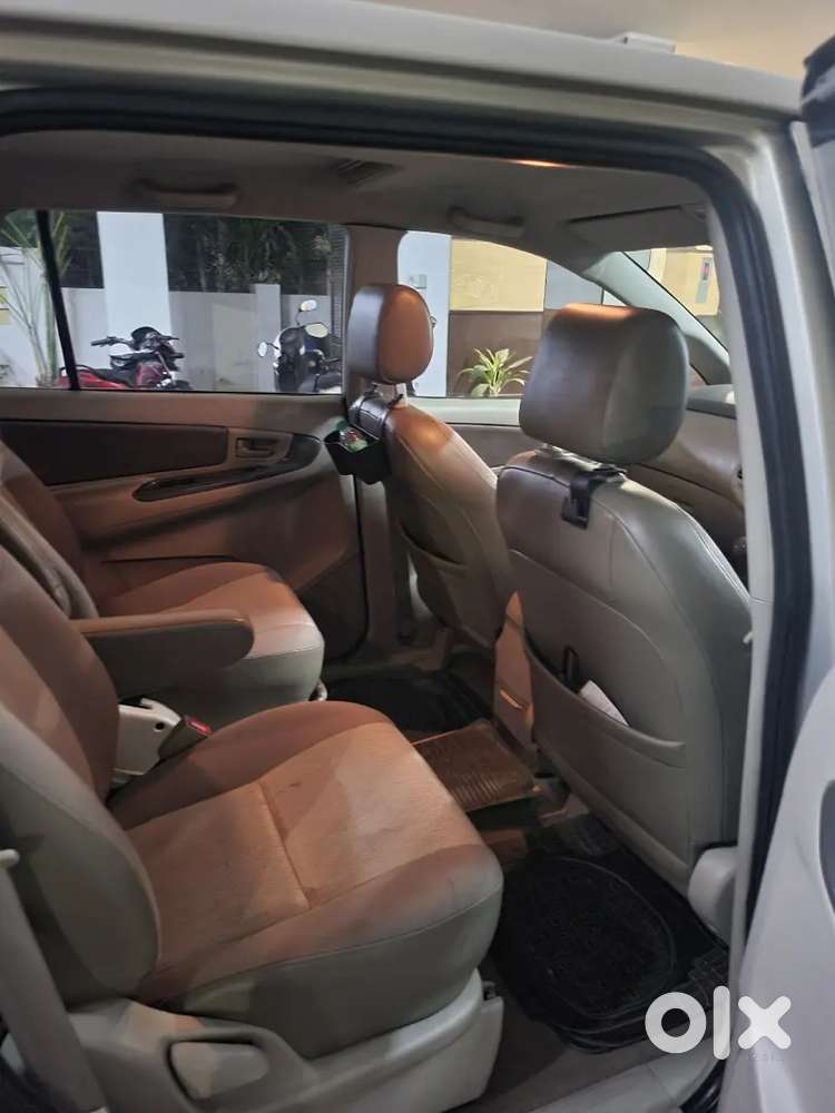 Toyota Innova 2013 Diesel Well Maintained