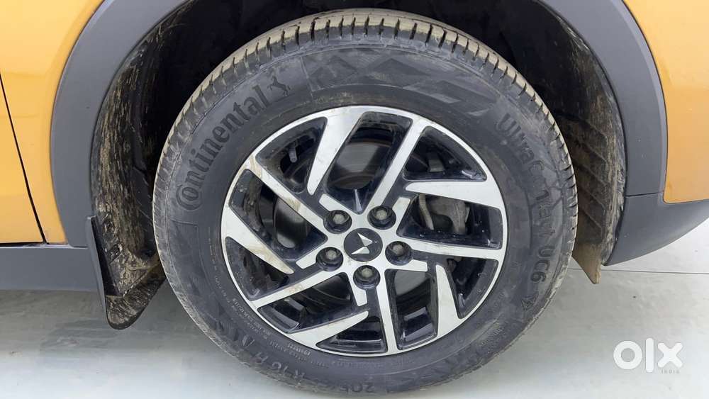 Mahindra Xuv300 W8 Amt Optional Diesel, 2023, Petrol