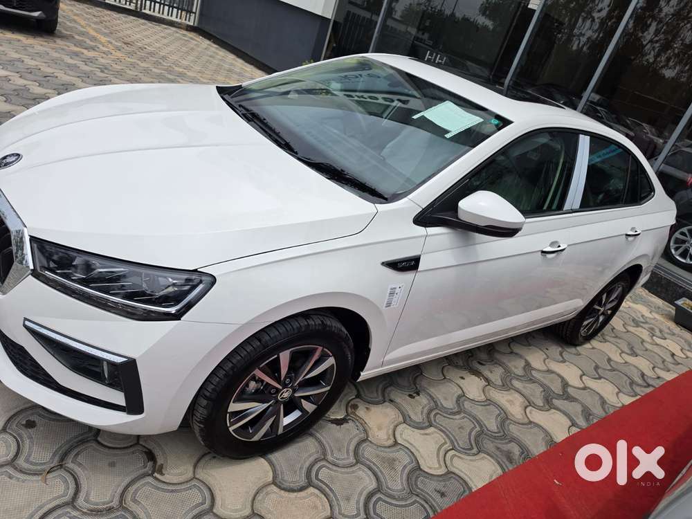 Skoda Slavia Style 1.0l Tsi At, 2026, Petrol