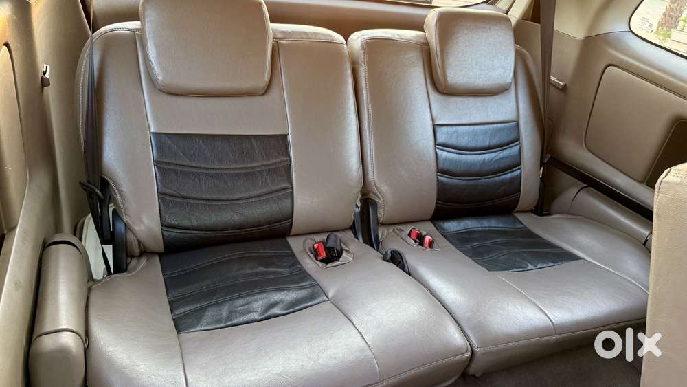 Toyota Innova 2.5 G (diesel) 8 Seater, 2015, Diesel