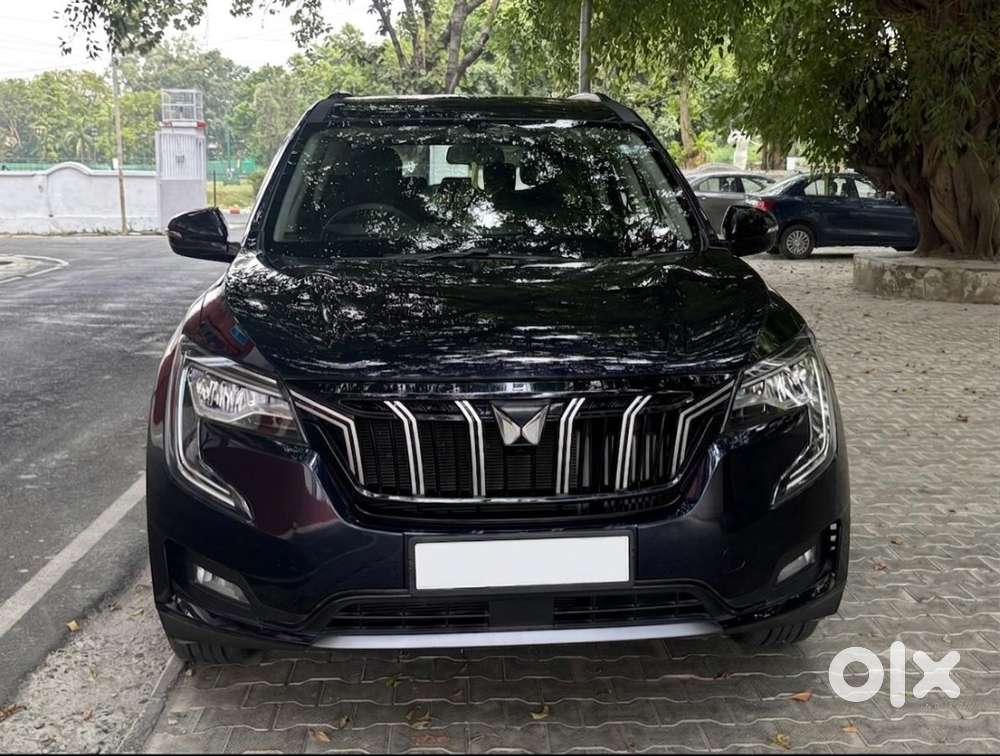 Mahindra Xuv 700 Ax5 Petrol, 2025 Model