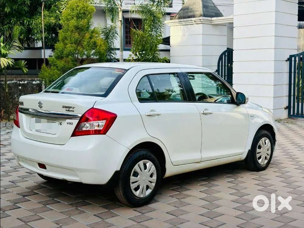 Maruti Suzuki Swift Dzire 1.2 Vxi Bsiv, 2012, Petrol