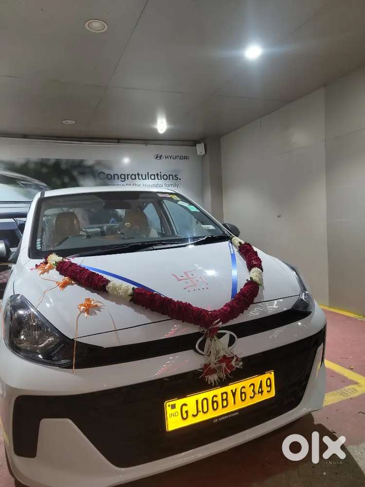 Hyundai Aura  Rent 12 Rs Km Call Me