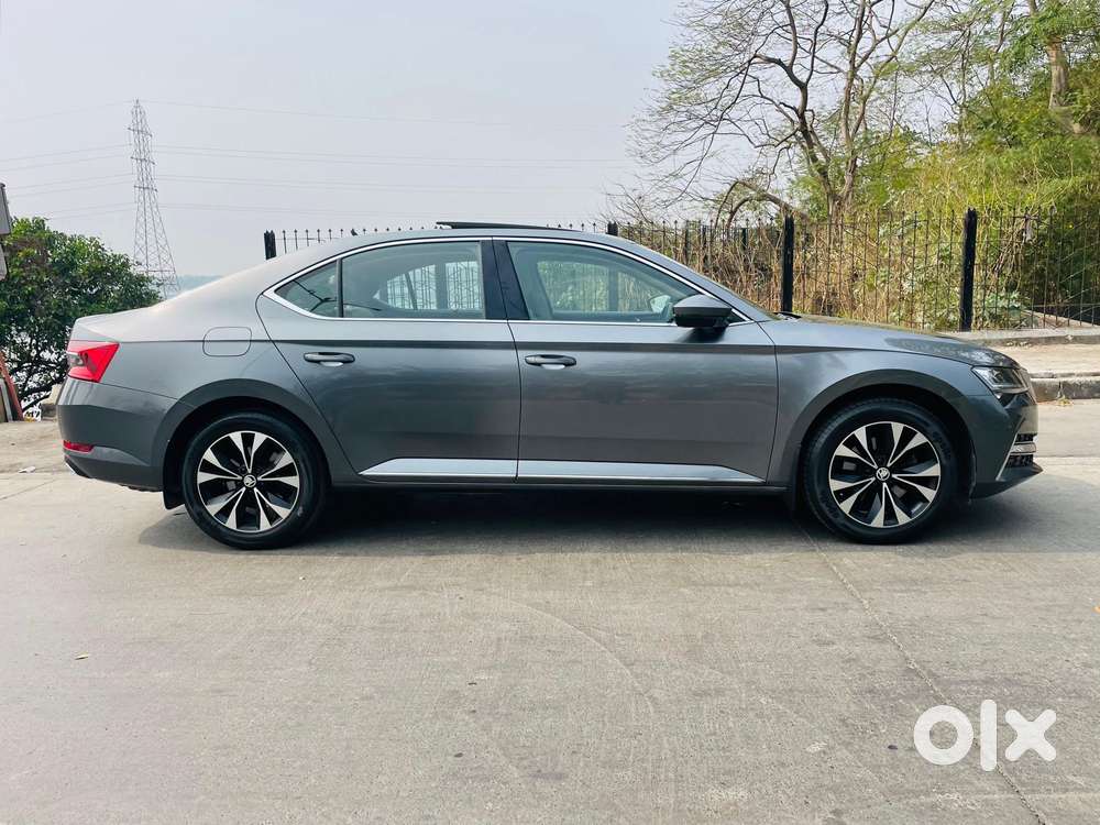 Skoda Superb 2.0 L&k Tsi At, 2022, Petrol