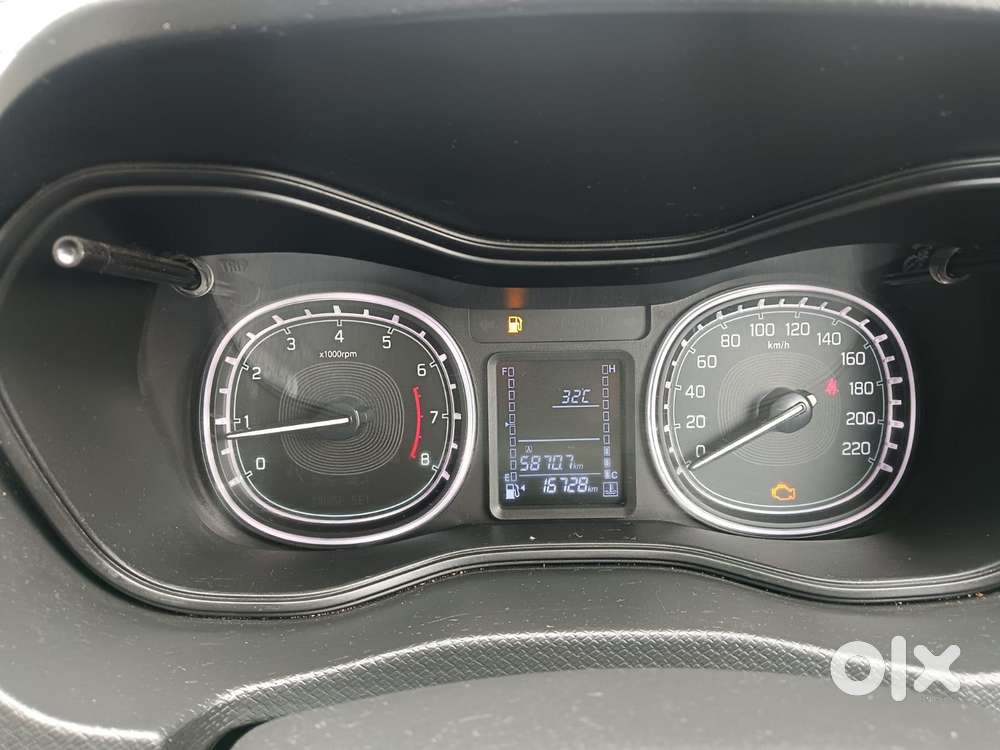 Maruti Suzuki Vitara Brezza Zxi + Mt, 2021, Petrol