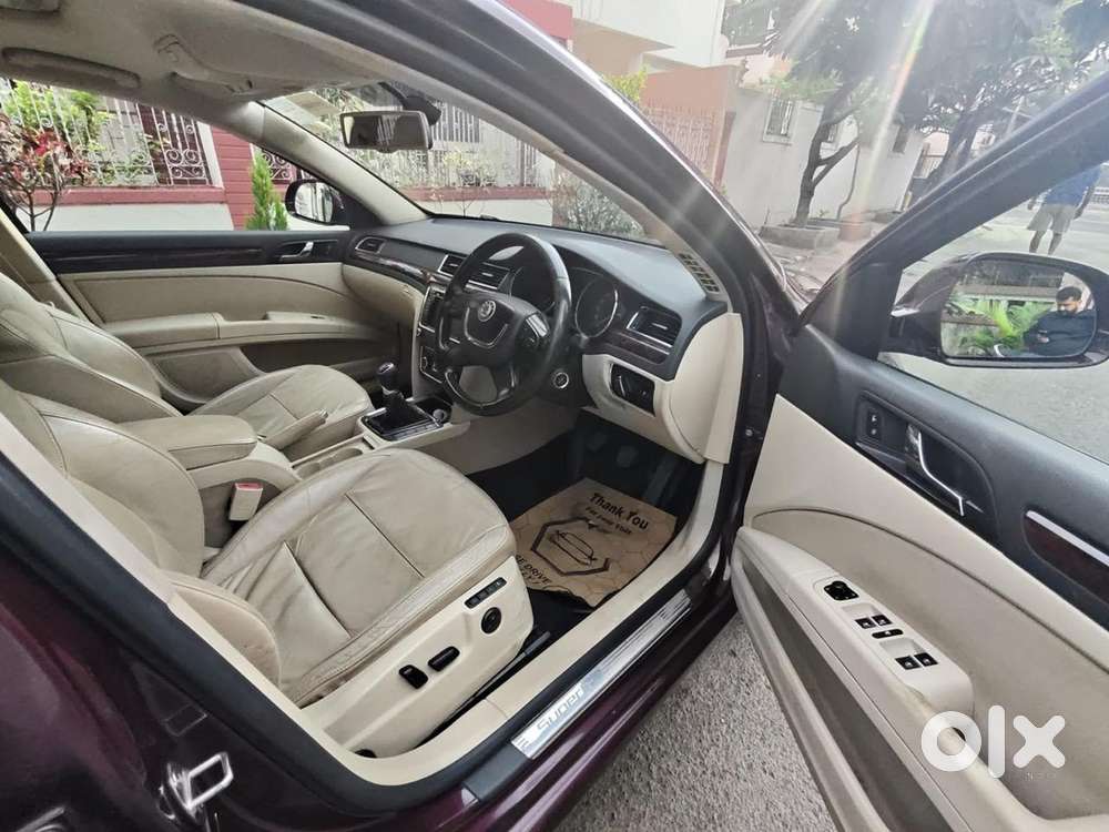 Skoda Superb 2013 Petrol
