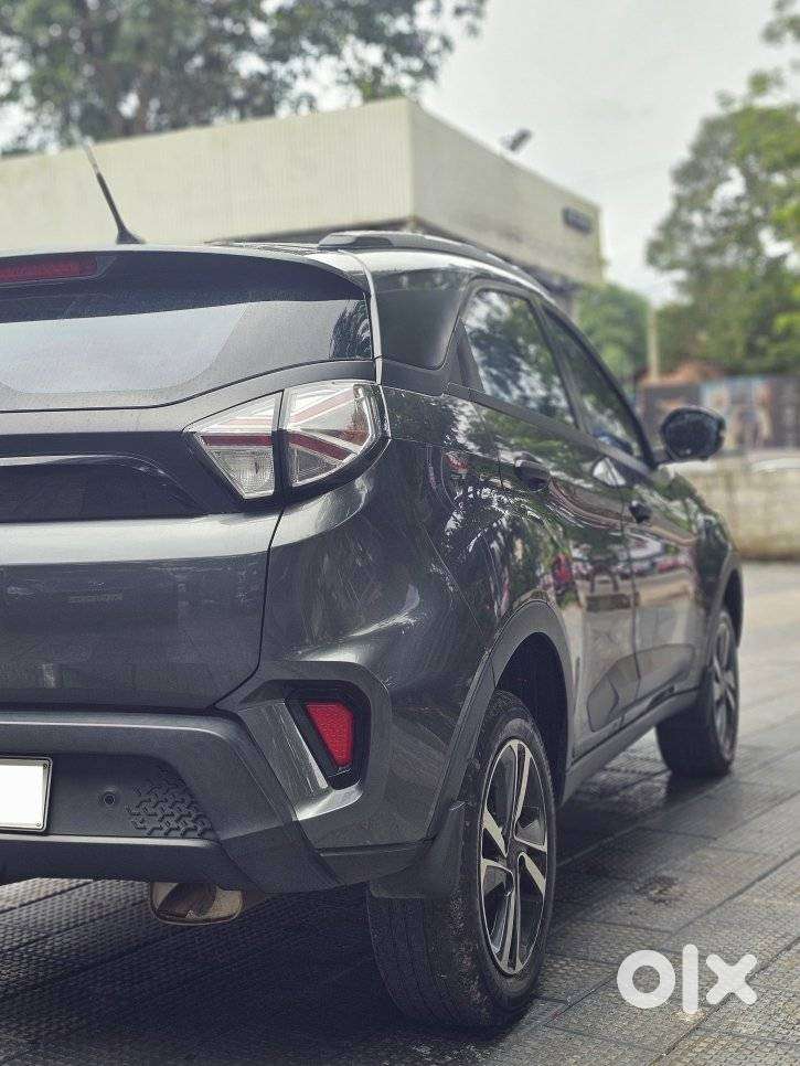 Tata Nexon 1.2 Revotron Xm (s), 2022, Petrol