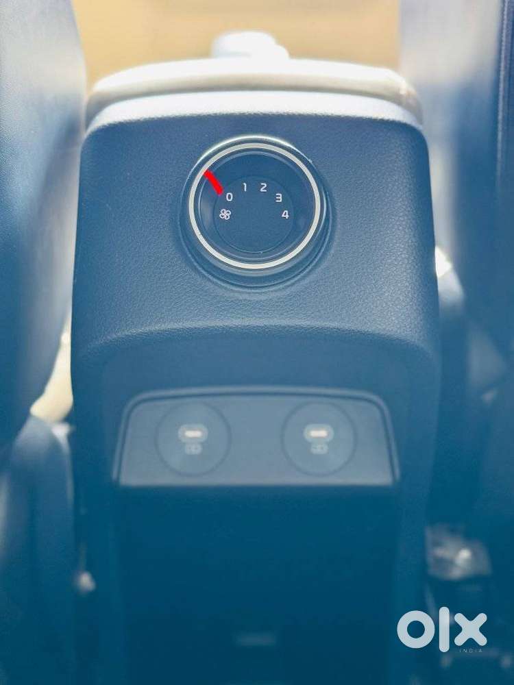 Kia Carens 1.5 Luxury Plus Diesel At 7 Str, 2022, Diesel