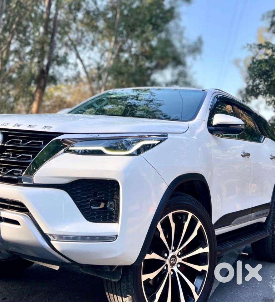 Toyota Fortuner 2023 Diesel Showroom Condition