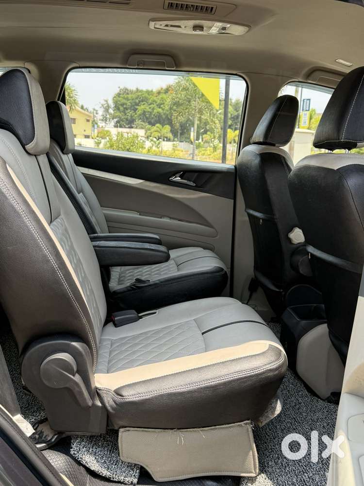 Mahindra Marazzo M8, 2019, Diesel