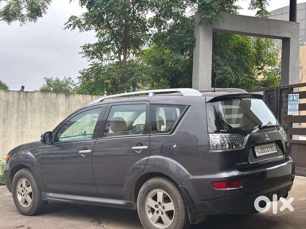 Mitsubishi Outlander 2011 Petrol