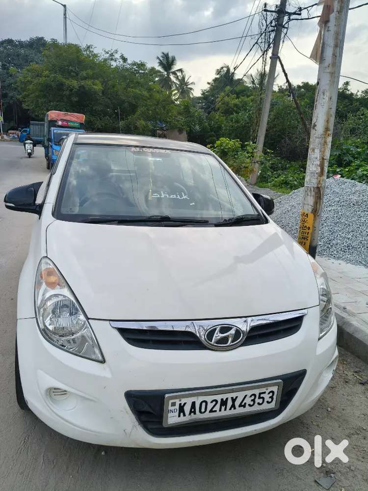 Hyundai i20 Sportz 2012