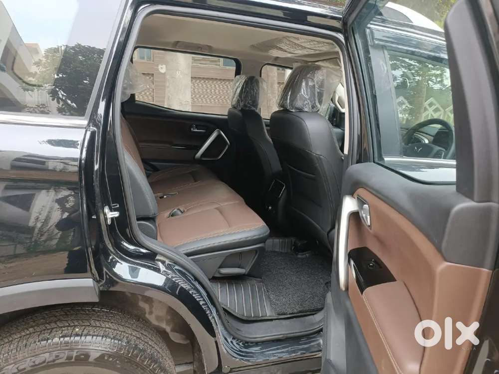 Mahindra Scorpio-n G At 2wd Z8 7s