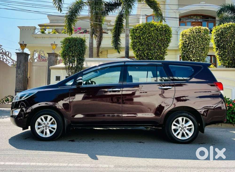 Toyota Innova Crysta 2.4 V, 2017, Diesel