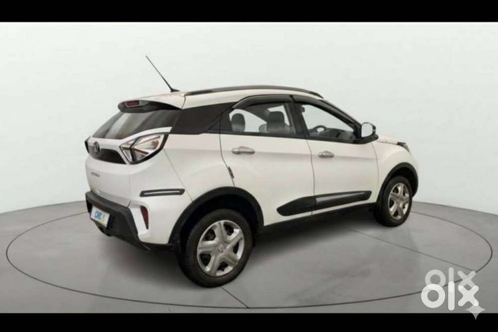 Tata Nexon 1.2 Revotron Xm Plus (s), 2023, Petrol