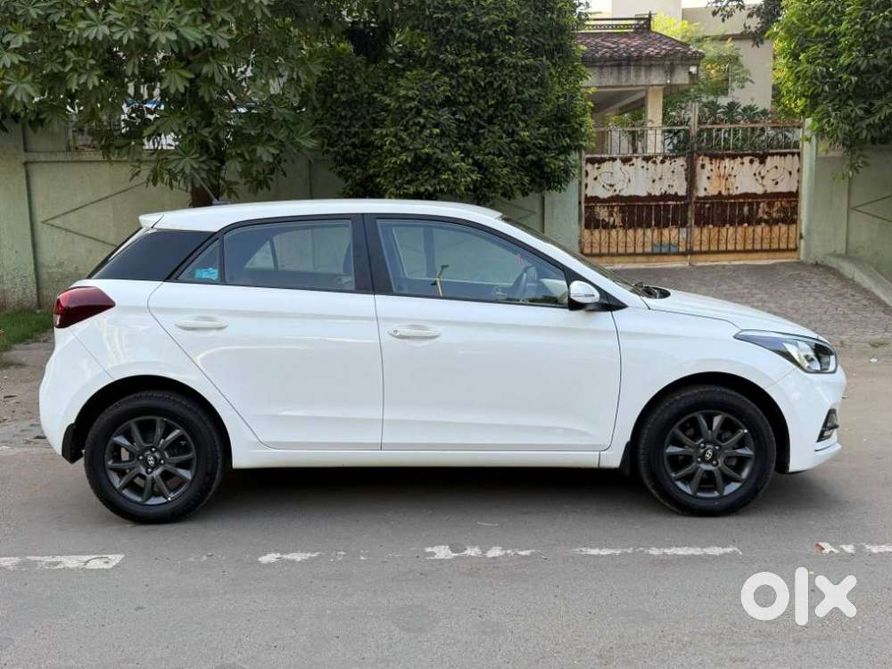 Hyundai I20 Sportz Plus, 2020, Petrol