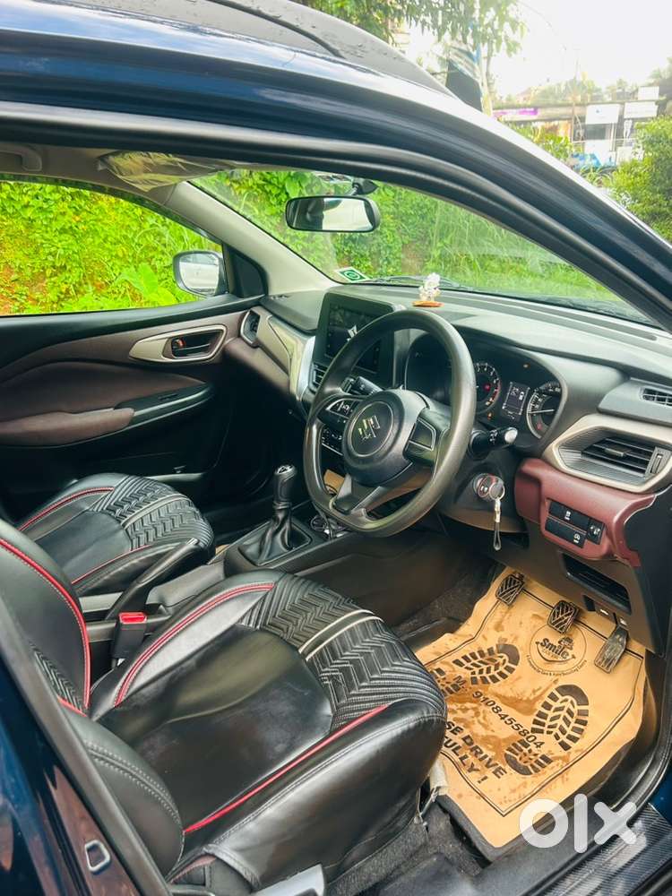 Maruti Suzuki Fronx 2023 Petrol Manual