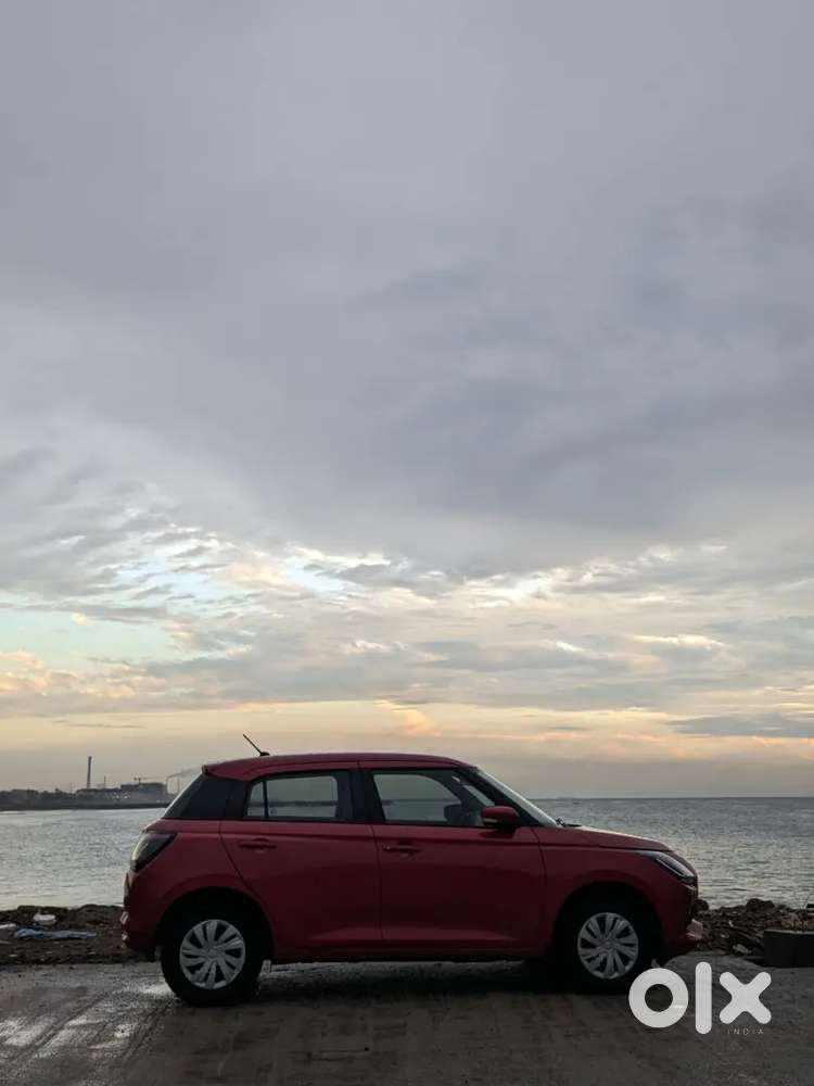 Maruti Suzuki Swift 1.2 Petrol Manual 2025