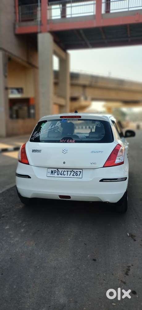 Maruti Suzuki Swift Vxi Optional, 2017, Petrol