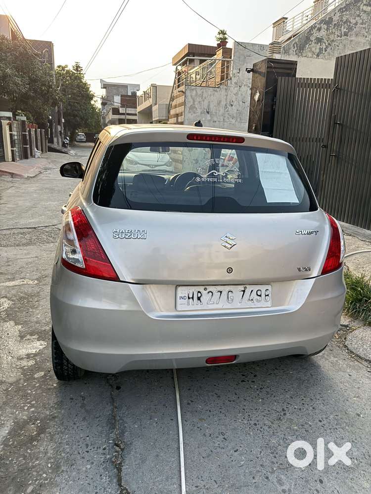 Maruti Suzuki Swift Vxi Optional, 2017, Petrol