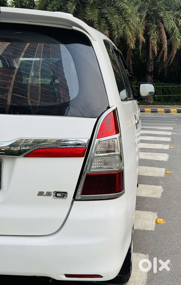 Toyota Innova 2.5 G (diesel) 8 Seater, 2015, Diesel